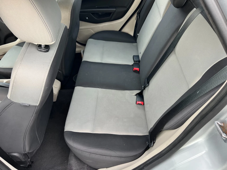 2013 Ford Fiesta - Image 12 of 21