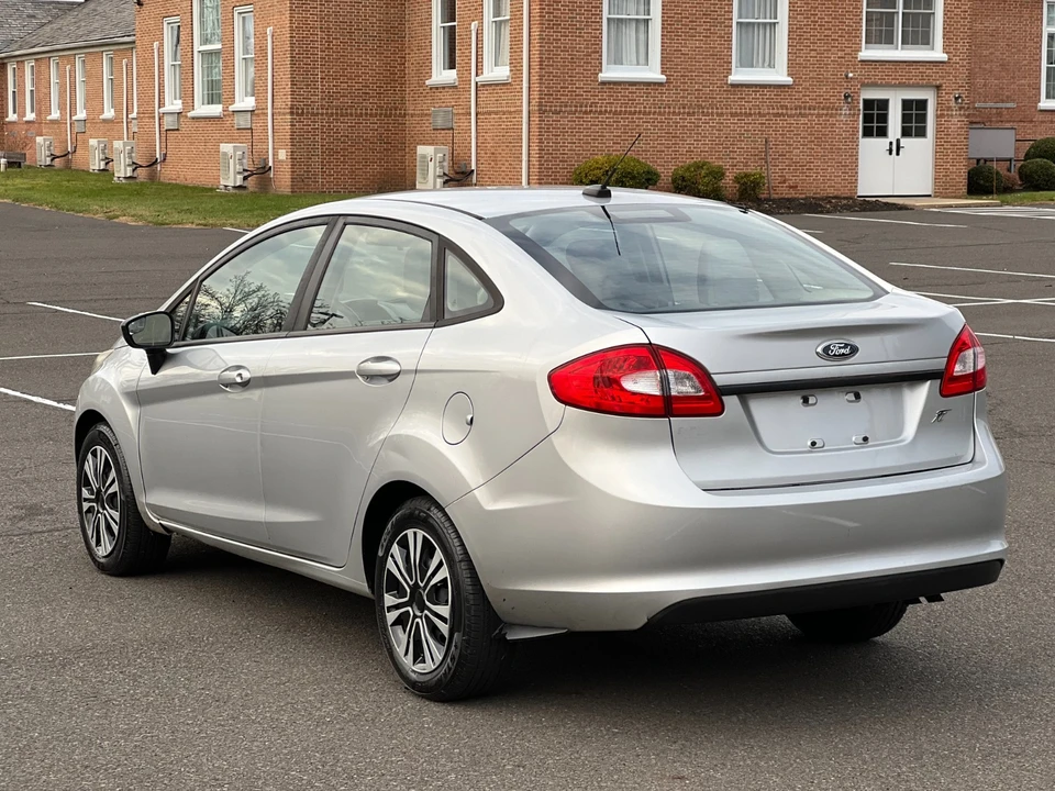 2013 Ford Fiesta - Image 4 of 21