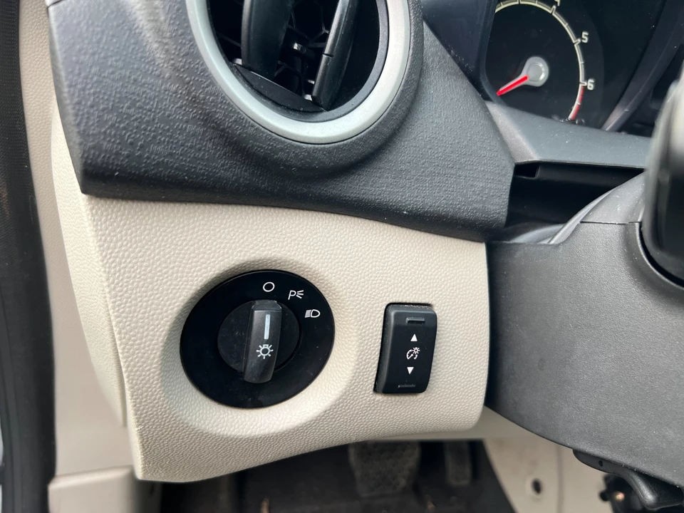 2013 Ford Fiesta - Image 18 of 21