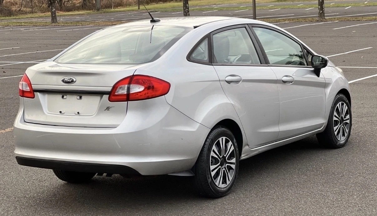 2013 Ford Fiesta - Image 6 of 20