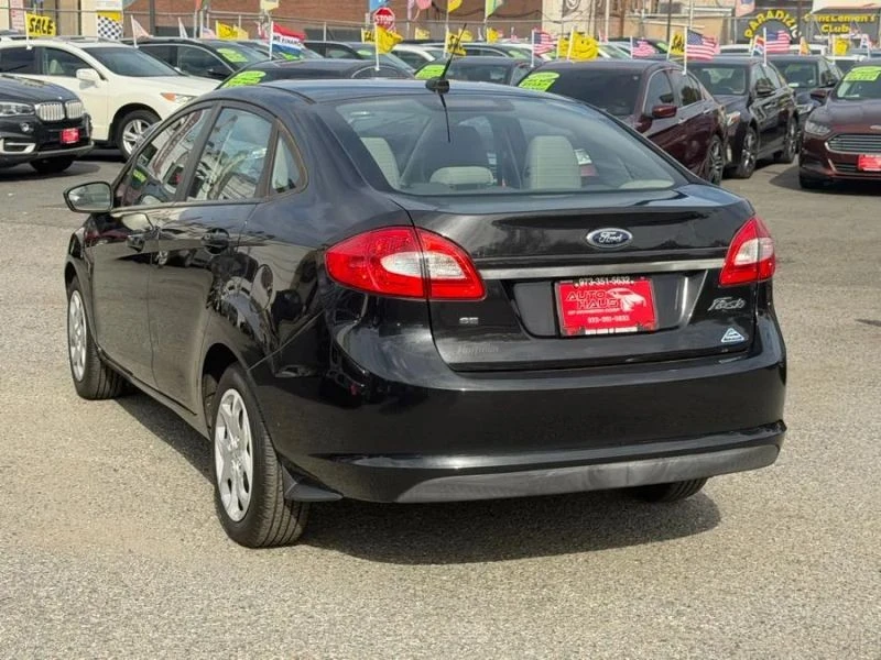 2013 Ford Fiesta - Image 6 of 12
