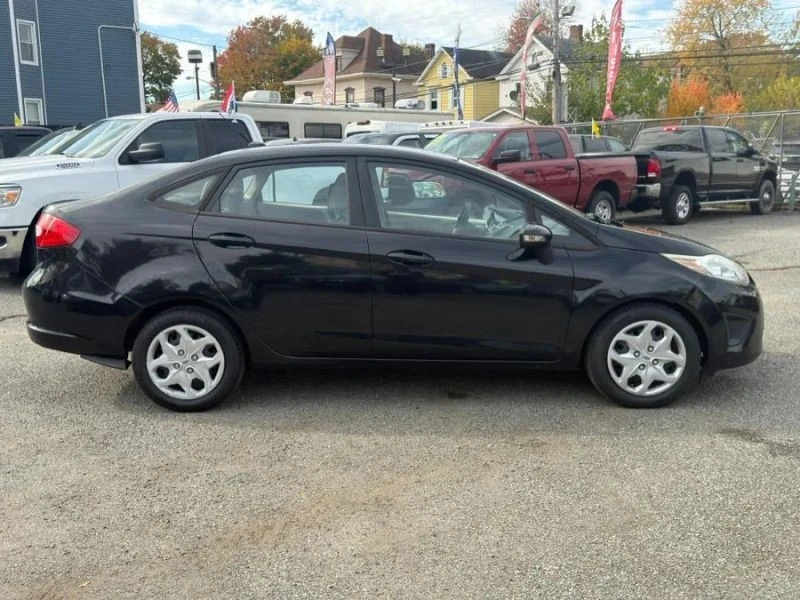 2013 Ford Fiesta - Image 8 of 12