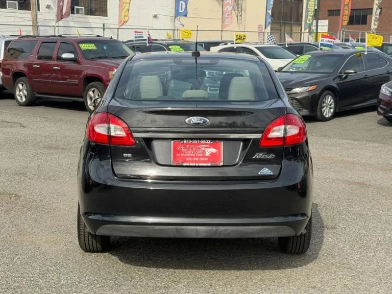 2013 Ford Fiesta - Image 5 of 12