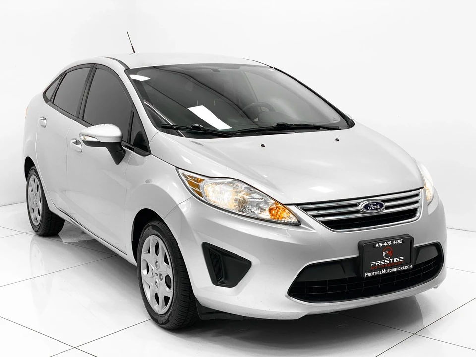 2013 Ford Fiesta - Image 11 of 12