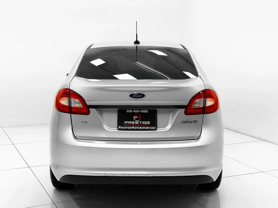 2013 Ford Fiesta - Image 5 of 12