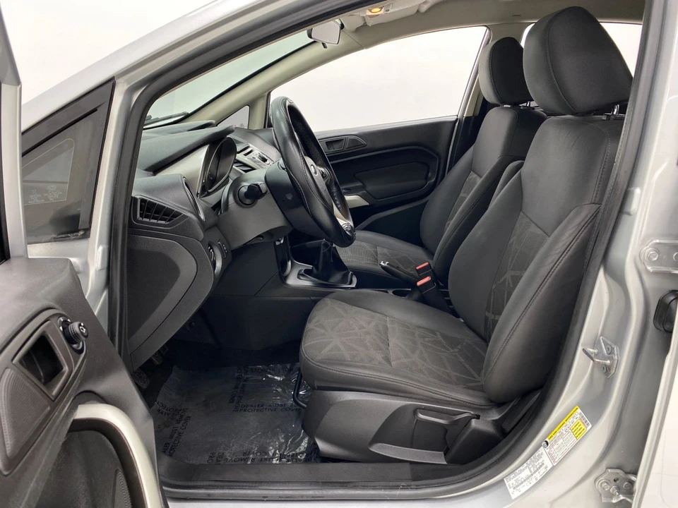 2013 Ford Fiesta - Image 17 of 21