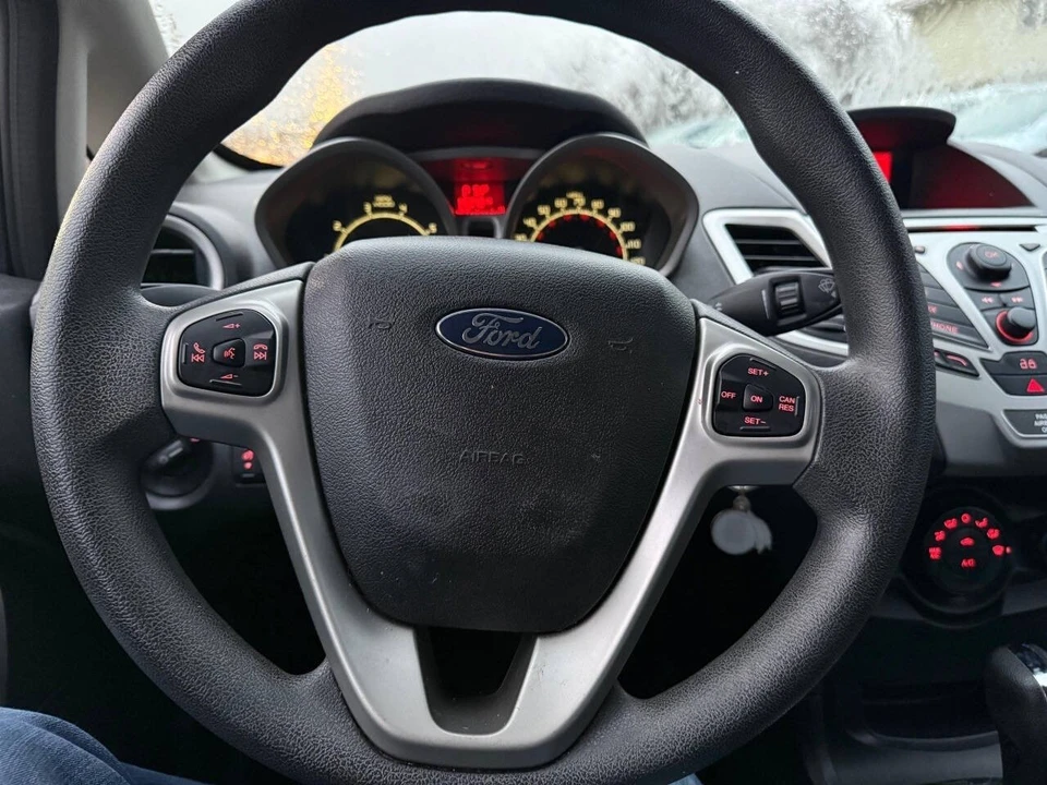 2013 Ford Fiesta - Image 10 of 21