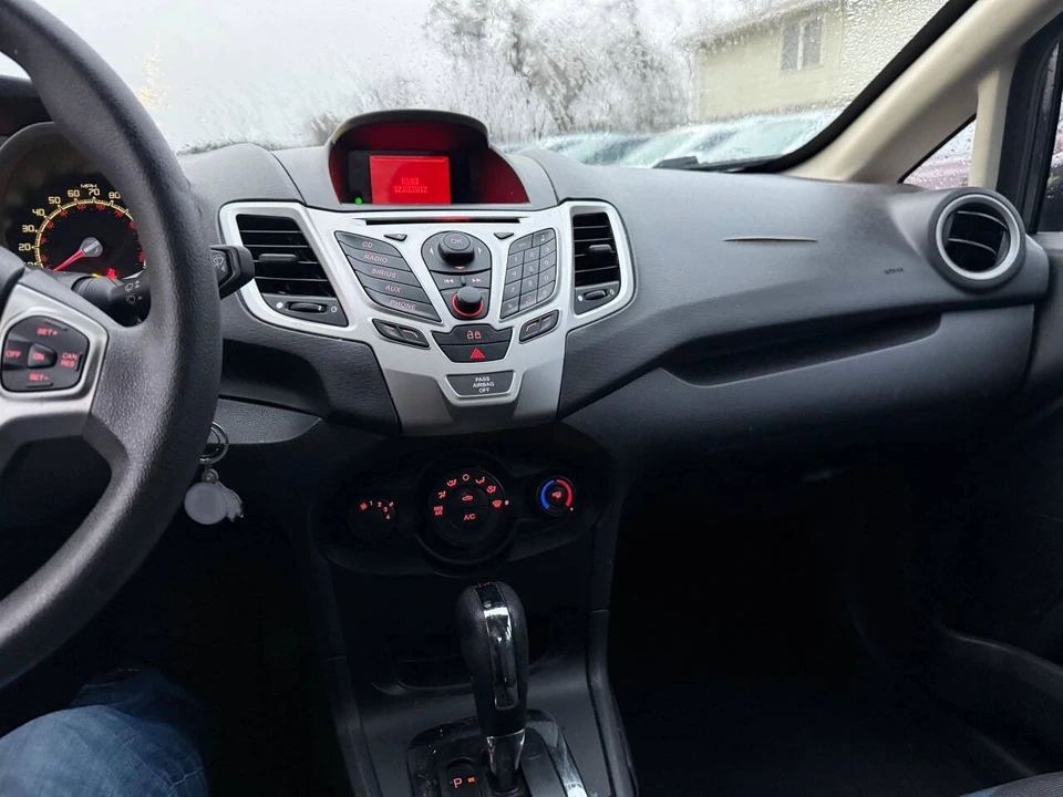 2013 Ford Fiesta - Image 14 of 21