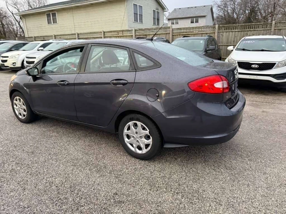2013 Ford Fiesta - Image 15 of 21