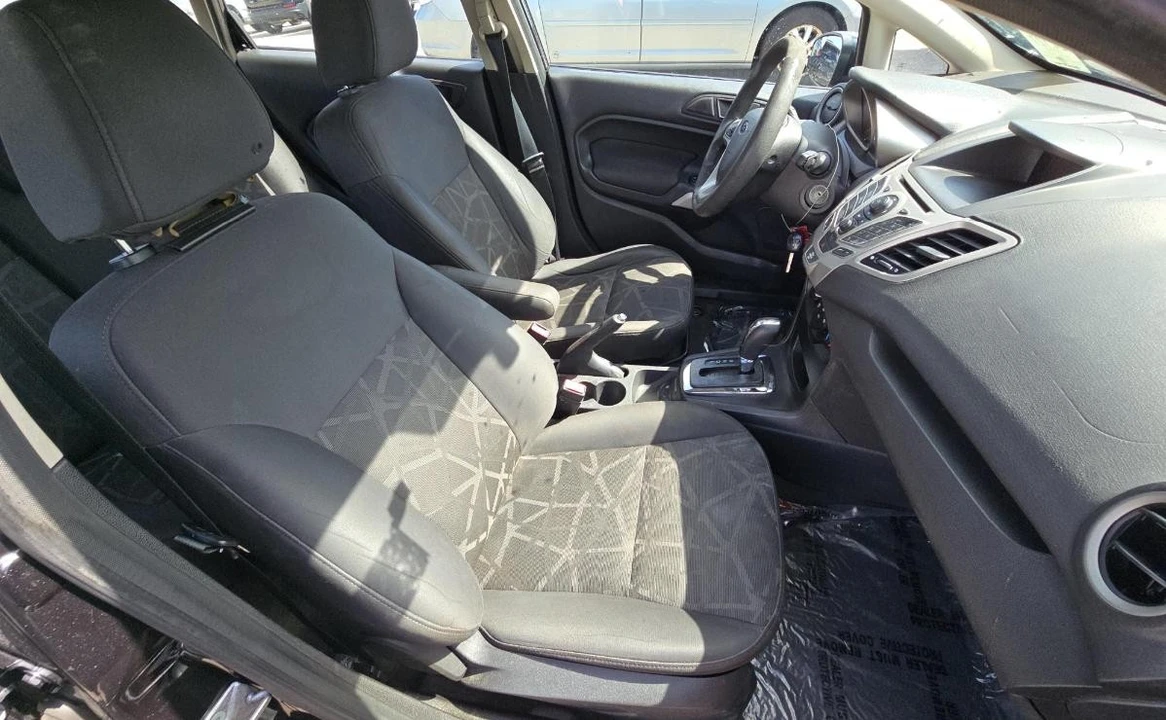 2013 Ford Fiesta - Image 8 of 12