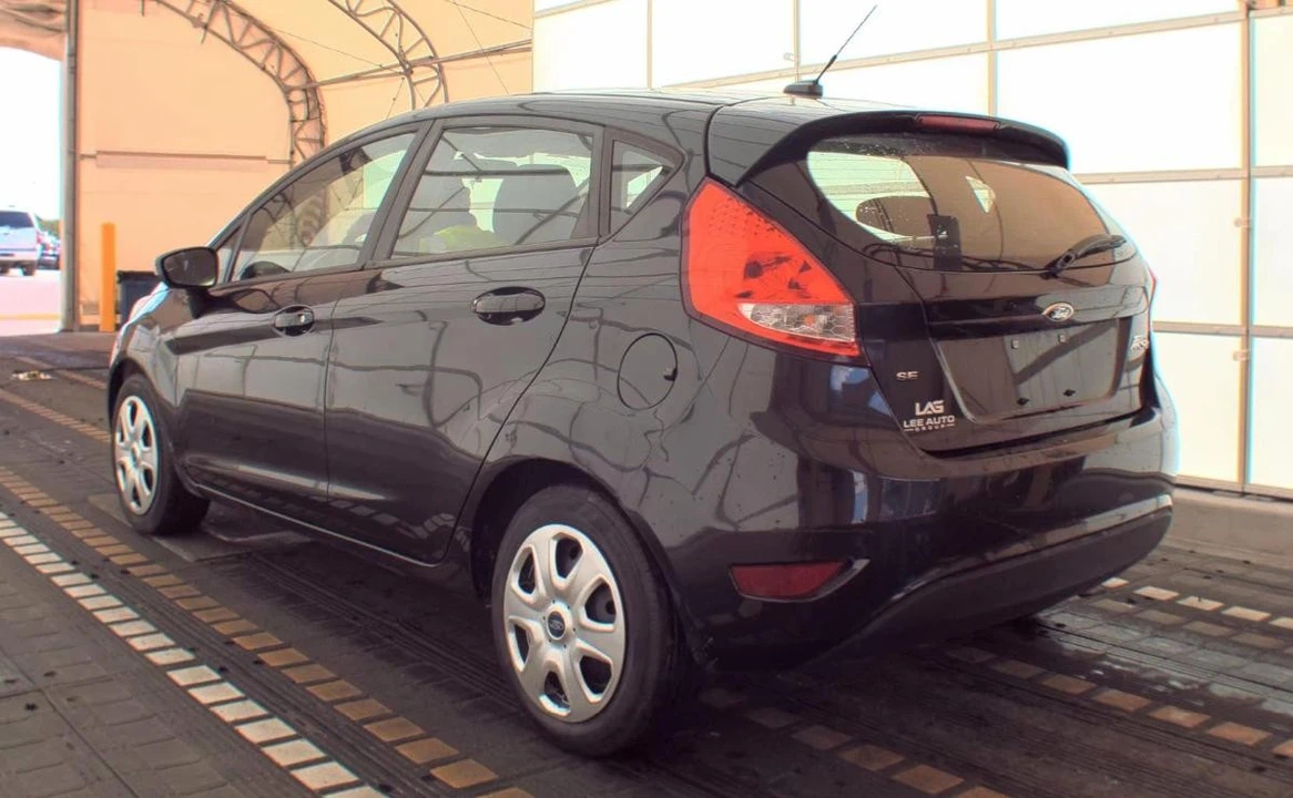 2013 Ford Fiesta - Image 6 of 12