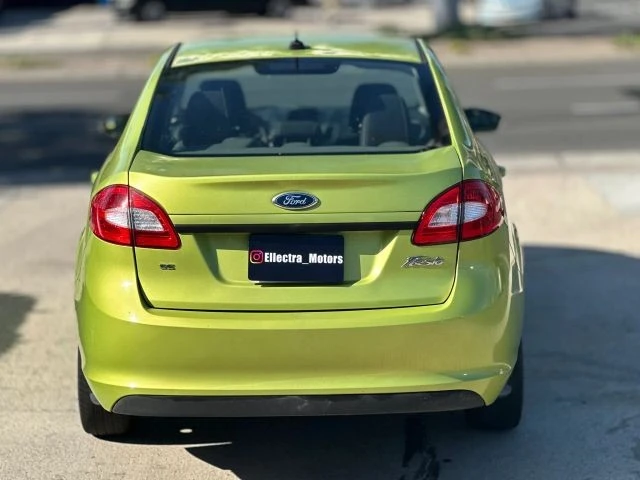 2013 Ford Fiesta - Image 6 of 21