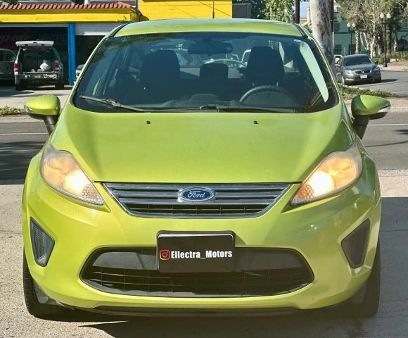 2013 Ford Fiesta - Image 2 of 21