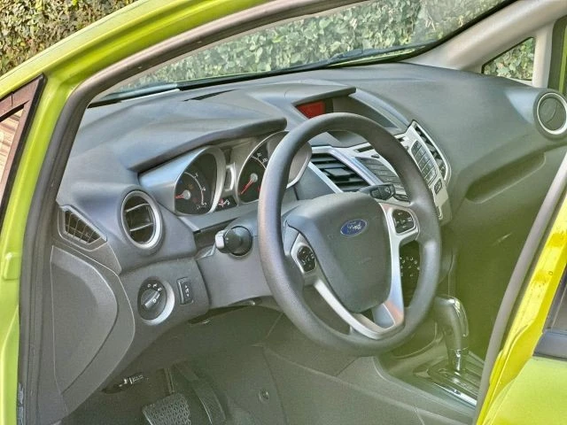 2013 Ford Fiesta - Image 19 of 21