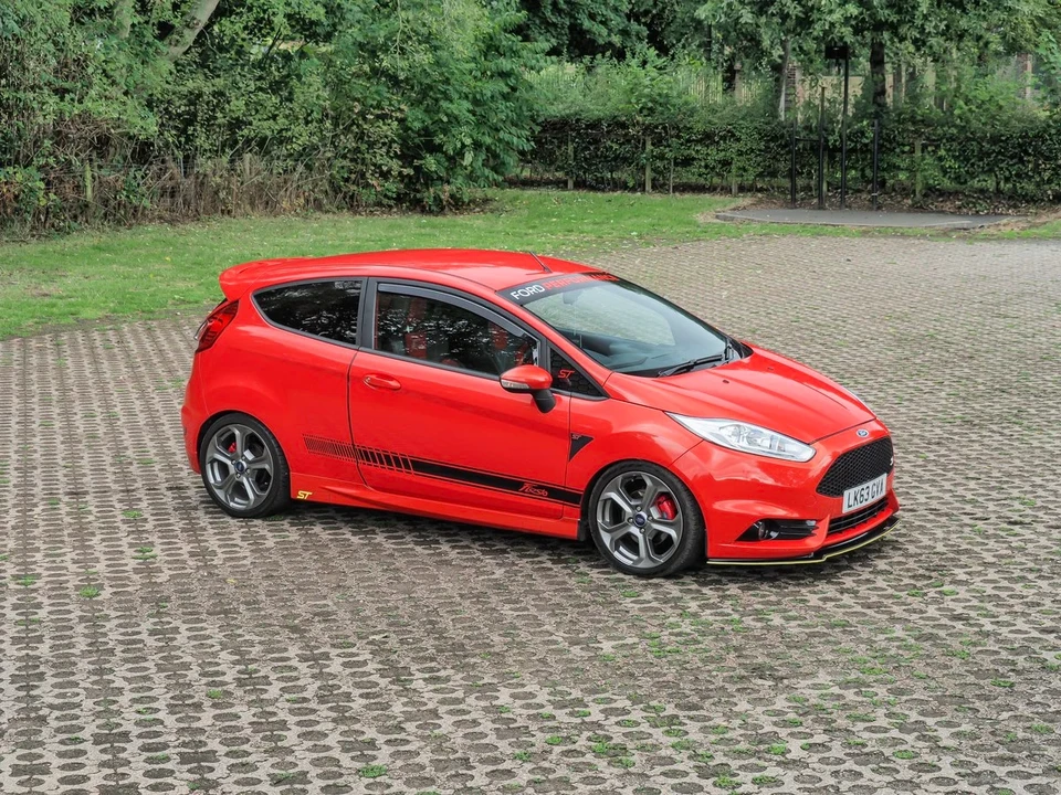 2016 Ford Fiesta - Image 17 of 30