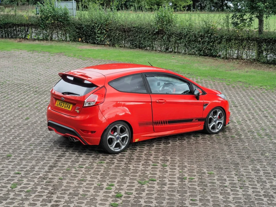 2016 Ford Fiesta - Image 19 of 30