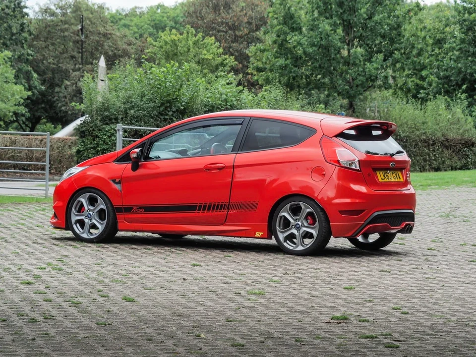2016 Ford Fiesta - Image 10 of 30