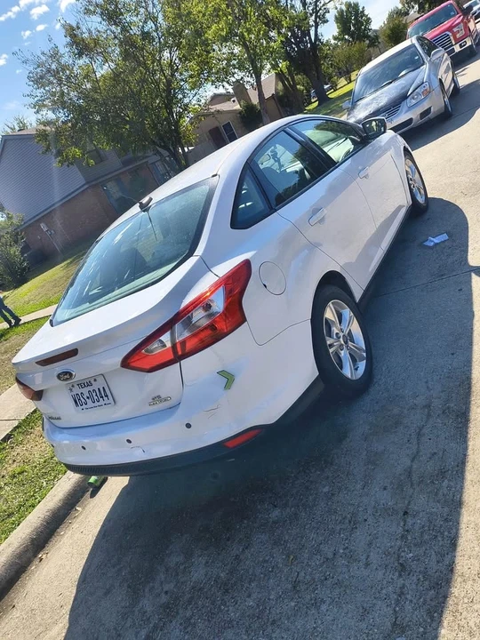 2013 Ford Focus 3rd Gen - Image 2 of 3