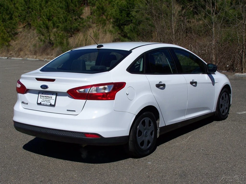 2013 Ford Focus 3rd Gen - Image 2 of 12