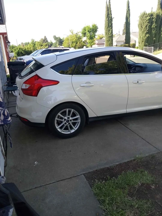 2013 Ford Focus 3rd Gen - Image 2 of 12