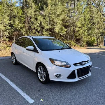 2013 Ford Focus Titanium Sedan