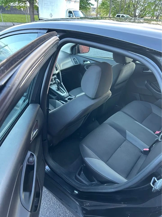 2013 Ford Focus - Image 6 of 10