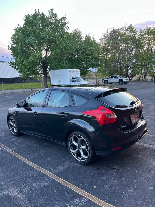 2013 Ford Focus - Image 2 of 10