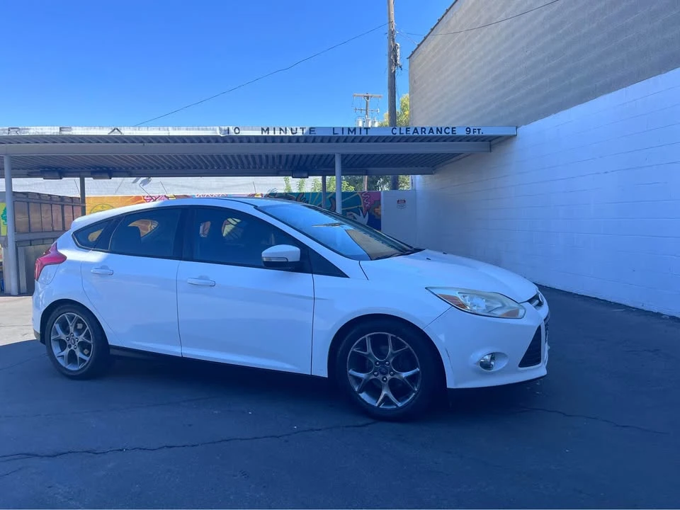 2013 Ford Focus 3rd Gen - Image 2 of 9