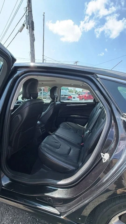 2013 Ford Fusion 2nd Gen - Image 10 of 16
