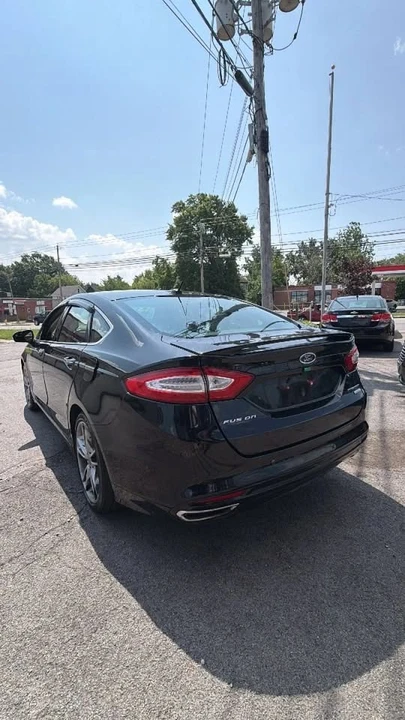 2013 Ford Fusion 2nd Gen - Image 11 of 16