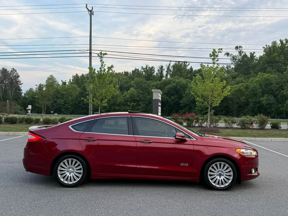 2013 Ford Fusion 2nd Gen - Image 10 of 18