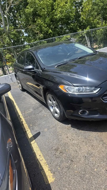 2013 Ford Fusion 2nd Gen - Image 3 of 8