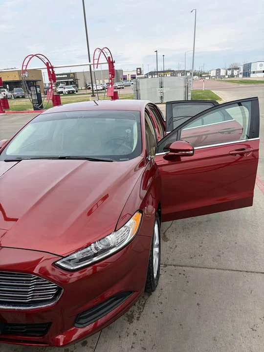 2013 Ford Fusion 2nd Gen - Image 5 of 18