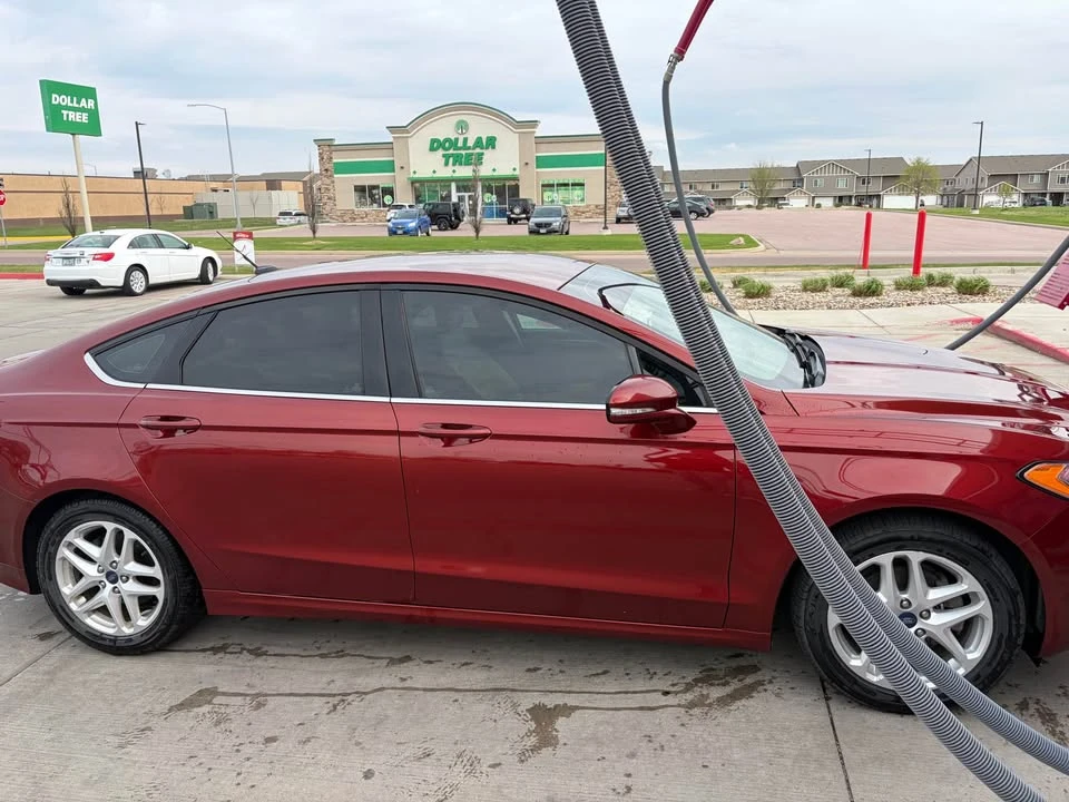 2013 Ford Fusion 2nd Gen - Image 12 of 18