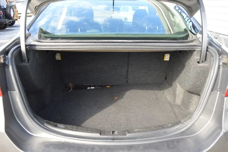2013 Ford Fusion 2nd Gen - Image 9 of 12