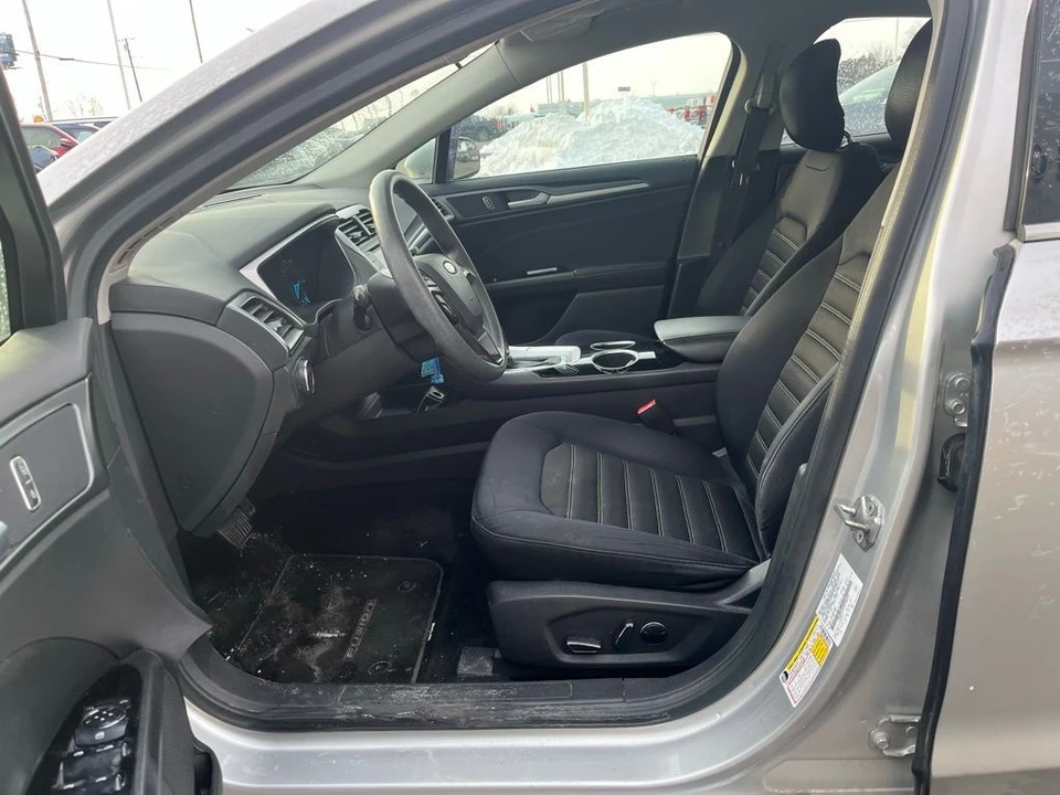 2013 Ford Fusion 2nd Gen - Image 10 of 12