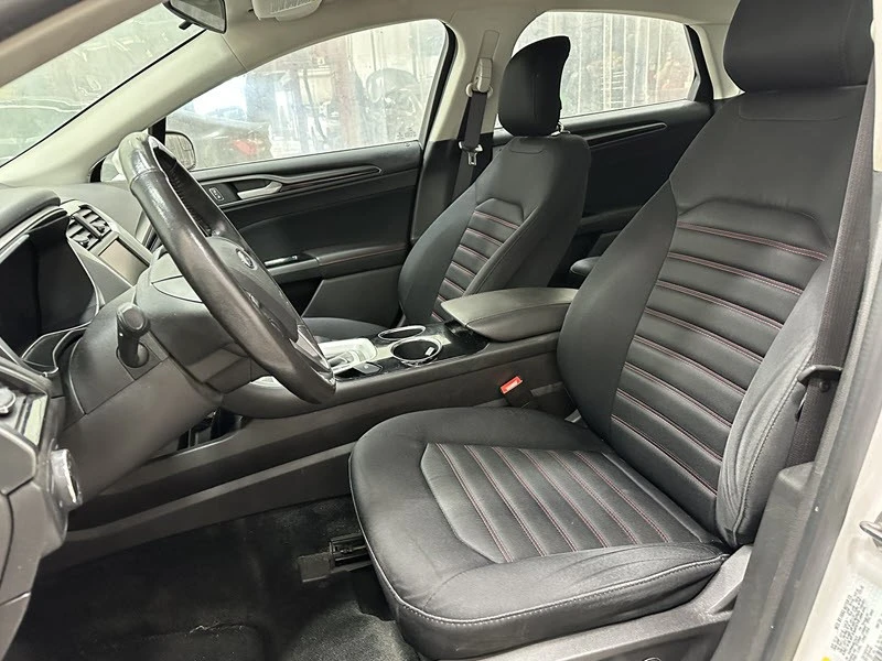 2013 Ford Fusion 2nd Gen - Image 10 of 23