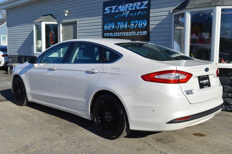 2013 Ford Fusion 2nd Gen - Image 3 of 12