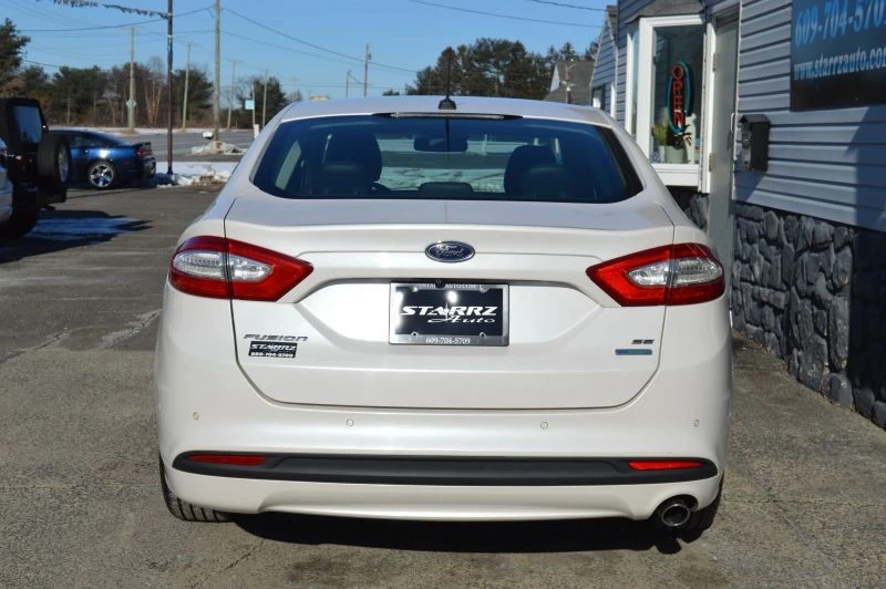 2013 Ford Fusion 2nd Gen - Image 4 of 12