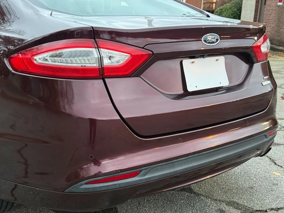 2013 Ford Fusion 2nd Gen - Image 10 of 21
