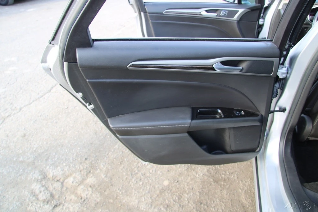 2013 Ford Fusion 2nd Gen - Image 18 of 21