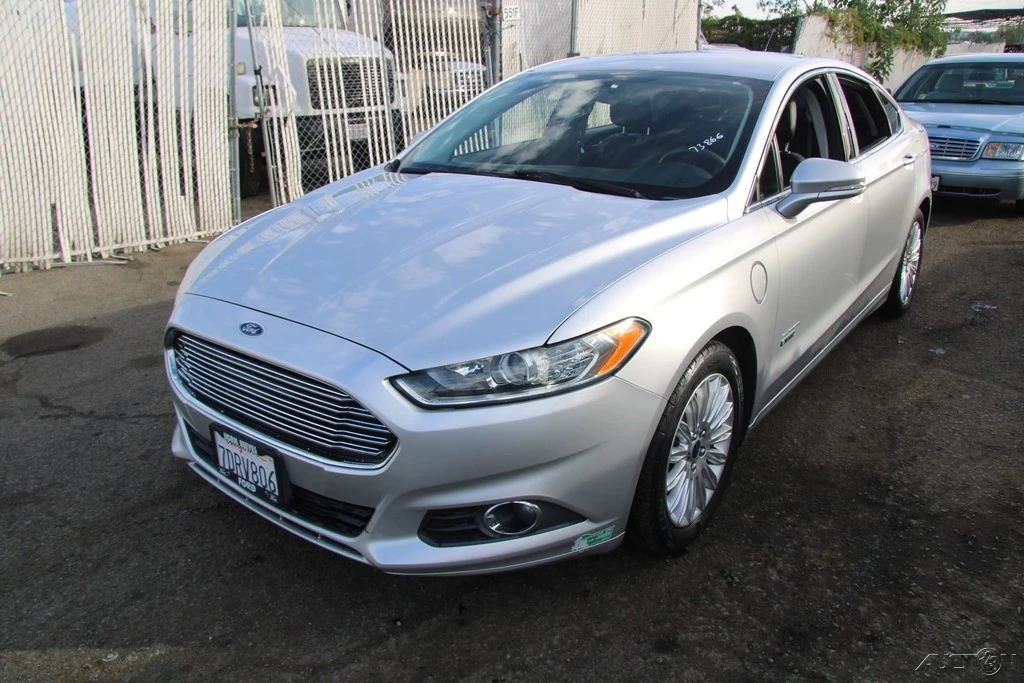 2013 Ford Fusion 2nd Gen - Image 2 of 21