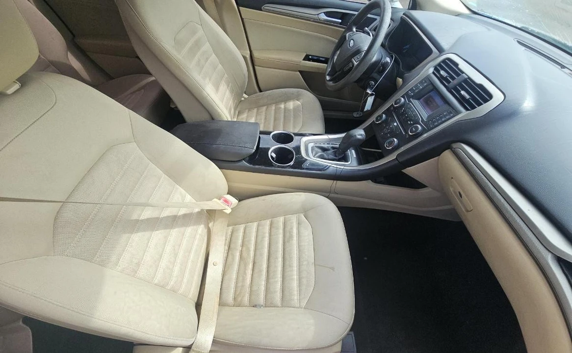 2013 Ford Fusion 2nd Gen - Image 5 of 9