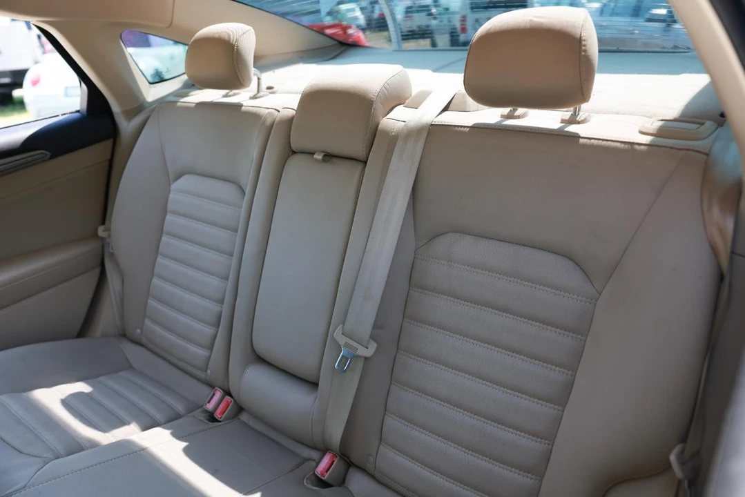2013 Ford Fusion 2nd Gen - Image 8 of 21