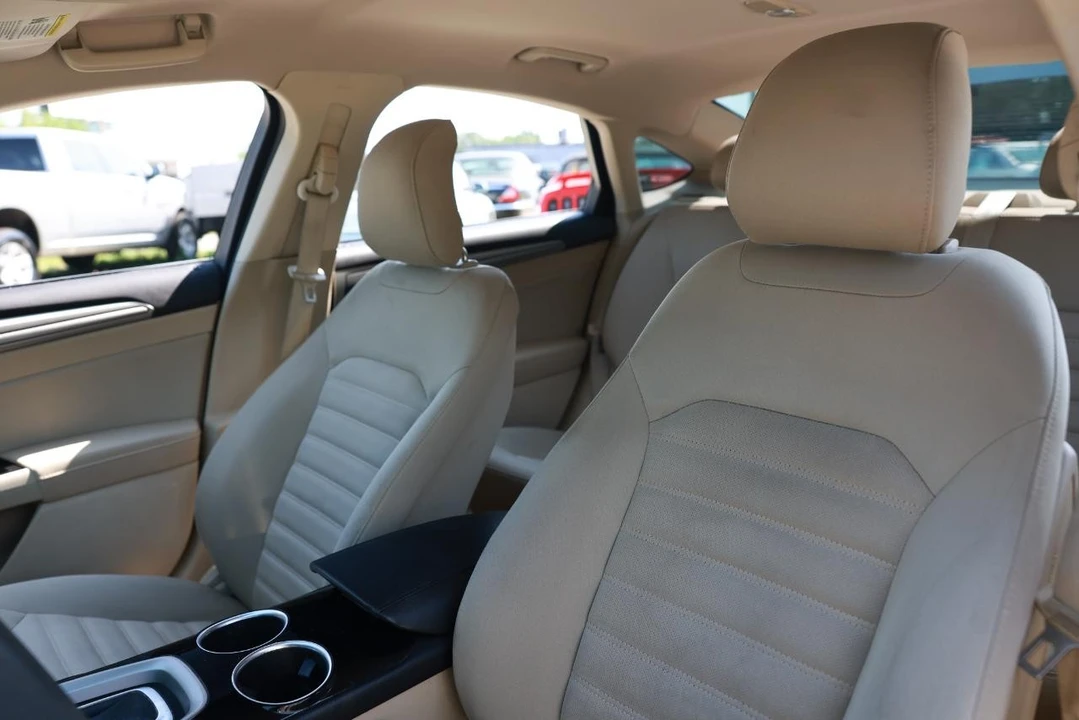 2013 Ford Fusion 2nd Gen - Image 6 of 21