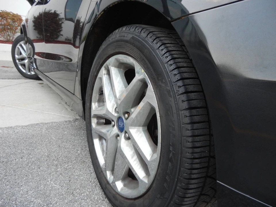 2013 Ford Fusion 2nd Gen - Image 13 of 21