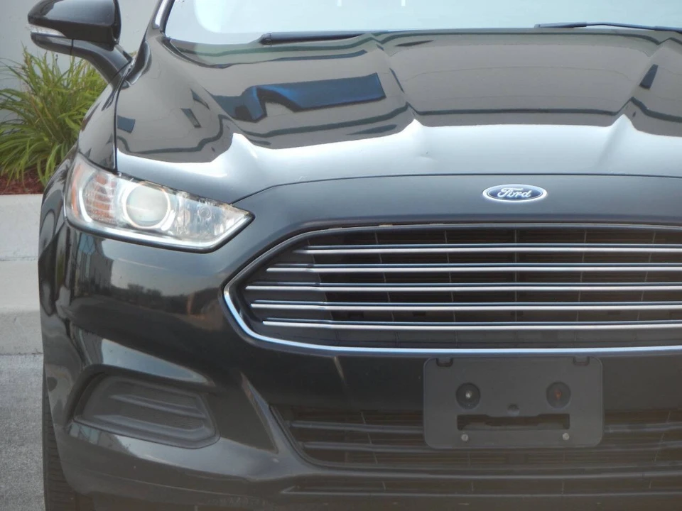 2013 Ford Fusion 2nd Gen - Image 9 of 12