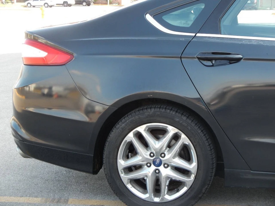 2013 Ford Fusion 2nd Gen - Image 20 of 21
