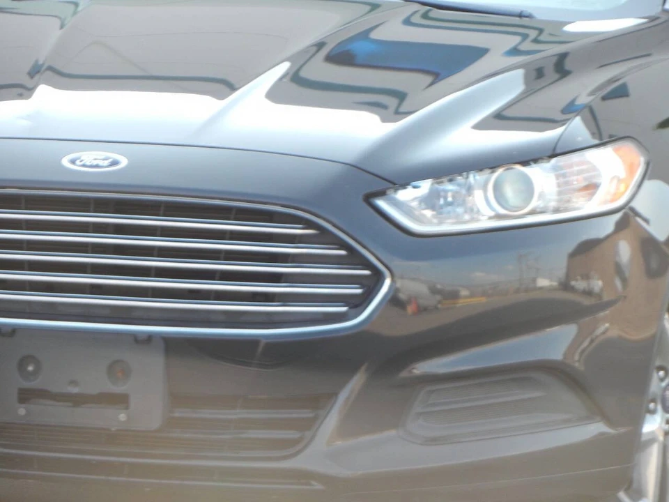 2013 Ford Fusion 2nd Gen - Image 4 of 21