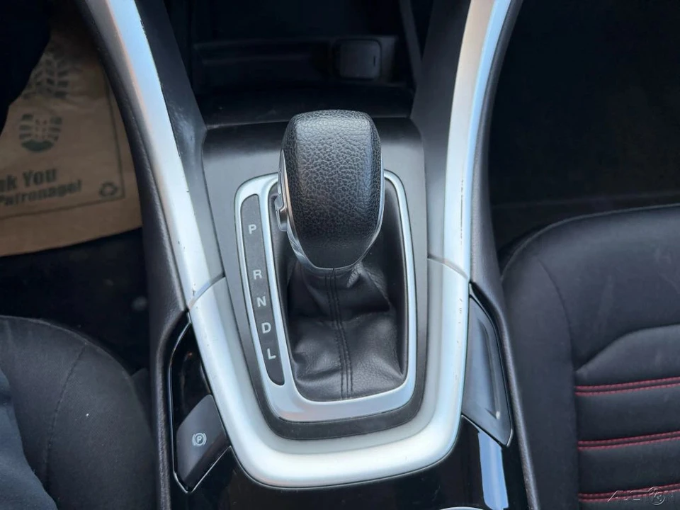 2013 Ford Fusion 2nd Gen - Image 18 of 21